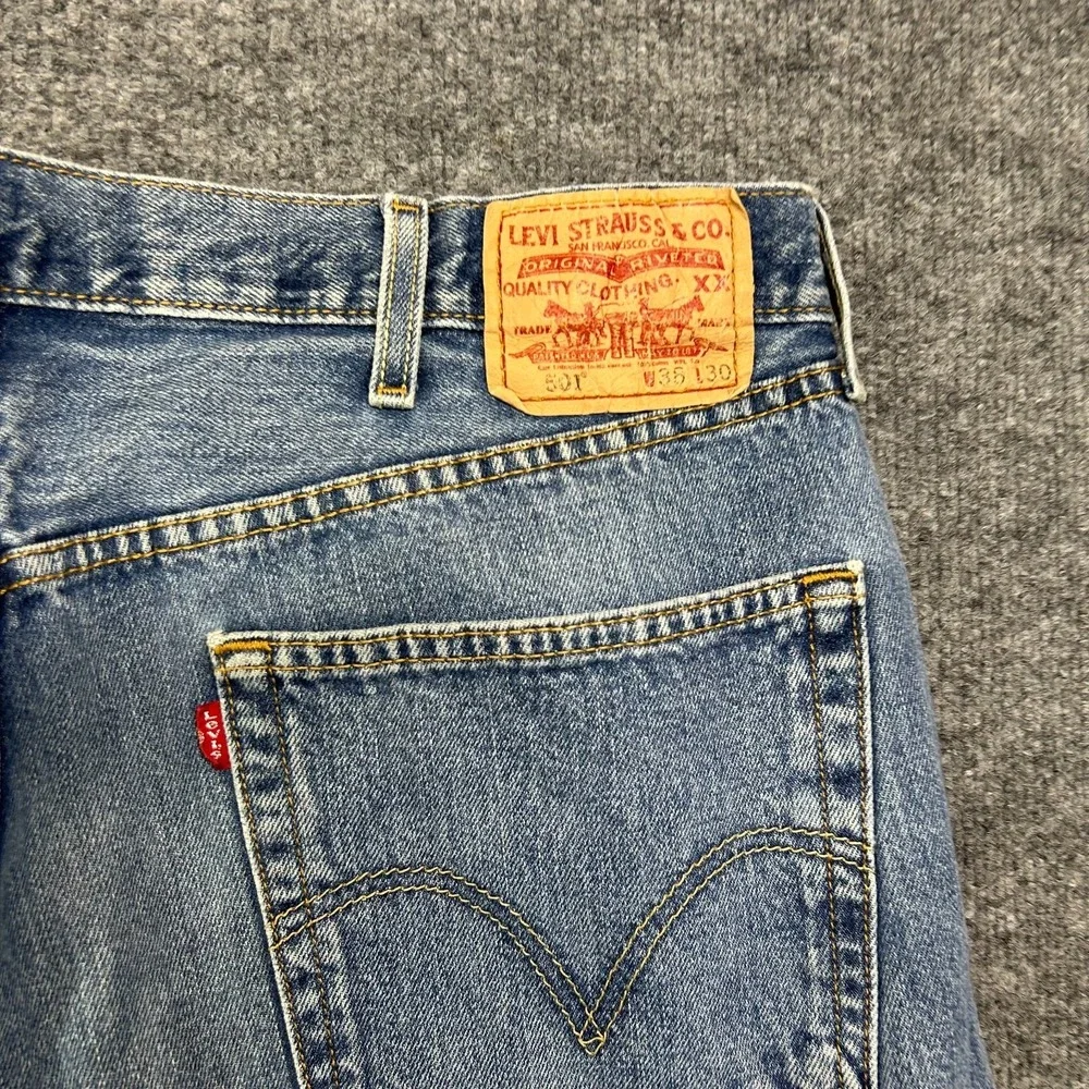Levi's 501 Jeans Men's Blue Denim Straight Pockets Button‎ Fly Classic - 38X29
